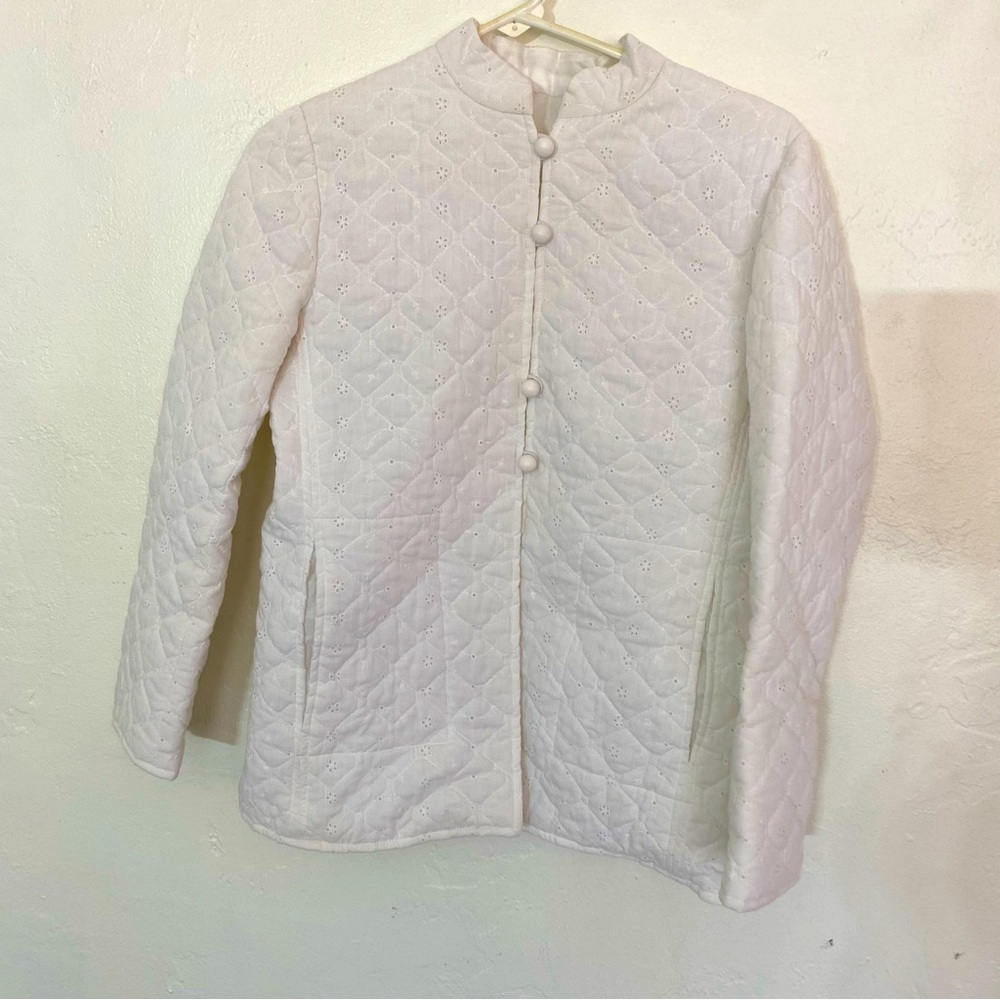 Gorgeous Eyelet Lace Quilted Button Up Jacket Insulated with Pockets Women’s New